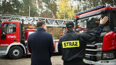 Rafał Trzaskowski odwiedził OSP Wesoła i rozmawiał o bezpieczeństwie przeciwpożarowym