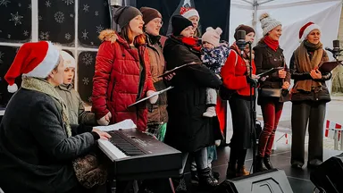 Świąteczny Kiermasz Bożonarodzeniowy w Wesołej – relacja z wydarzenia