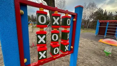 Najstarszy plac zabaw w Starej Miłośnie po modernizacji – zapraszamy do wspólnej zabawy!