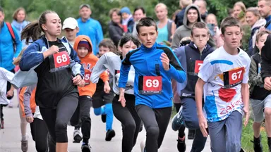 Zdjęcie do artykułu IX Cross Wesoła 2024 - Bieg terenowy dla wszystkich miłośników aktywności na świeżym powietrzu