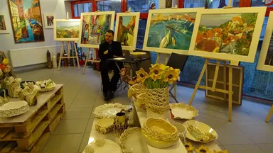 Zdjęcie do artykułu Relacja z VI wernisażu w galerii "Słoń w porcelanie" 