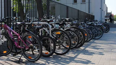 Zdjęcie do artykułu Uczniowie SP 353 rowerami przez maj
