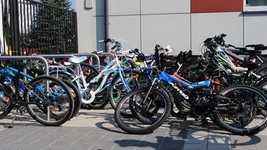 Uczniowie SP 353 rowerami przez maj