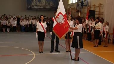 Uroczystość nadania imienia Szkole Podstawowej nr 353